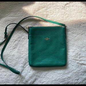 Coach Swingpack Green Pebbled Leather Crossbody
